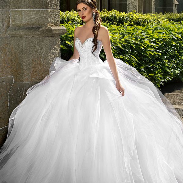 2020 бальных весеннего сад свадебных платьев ruched оборок принцесса бисер кристаллы милой шея корсет назад люкс платье de noiva, White
2020 бальных весеннего сад свадебных платьев ruched оборок принцесса бисер кристаллы милой шея корсет назад люкс платье de noiva, White