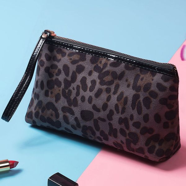 2020 new women travel cosmetic bag fashion leopard print makeup case organizer beauty vanity wash toiletry storage pouch
2020 new women travel cosmetic bag fashion leopard print makeup case organizer beauty vanity wash toiletry storage pouch