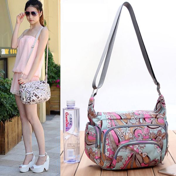 new women's canvas messenger bag middle-aged and elderly flower bag fashion mother nylon oxford cloth shoulder
new women's canvas messenger bag middle-aged and elderly flower bag fashion mother nylon oxford cloth shoulder