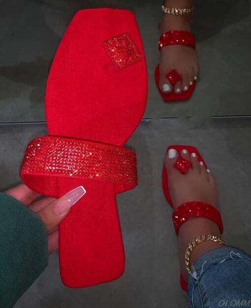 new 2020 single finger rhinestone bright diamond slippers candy color flat women sandals beach non-slip durable ms, Black
new 2020 single finger rhinestone bright diamond slippers candy color flat women sandals beach non-slip durable ms, Black