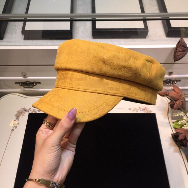 Dark pattern old flower military hat designer scarf bucket hat hats baseball cap women luxury designer scarves silk head scarf
Dark pattern old flower military hat designer scarf bucket hat hats baseball cap women luxury designer scarves silk head scarf