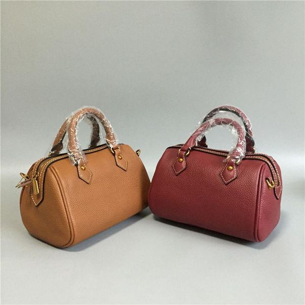 дизайнер-новые женские сумки дизайнер crossbody сумка классический стиль модные сумки женская сумка леди тотализаторы сумки дизайнерские рос
дизайнер-новые женские сумки дизайнер crossbody сумка классический стиль модные сумки женская сумка леди тотализаторы сумки дизайнерские рос