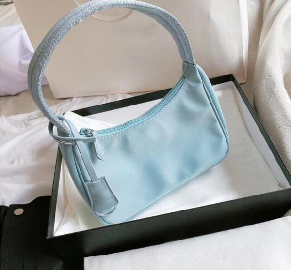 2020 women messenger bag classic style fashion bags women bag shoulder bags lady totes handbags speedy 35cm with shoulder strap, lock
2020 women messenger bag classic style fashion bags women bag shoulder bags lady totes handbags speedy 35cm with shoulder strap, lock