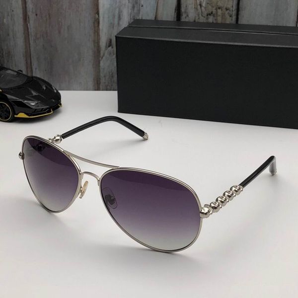 2019 new silver black metal frame oval purple glasses fashion designer men women sunglasses with box and dastbag, White;black
2019 new silver black metal frame oval purple glasses fashion designer men women sunglasses with box and dastbag, White;black