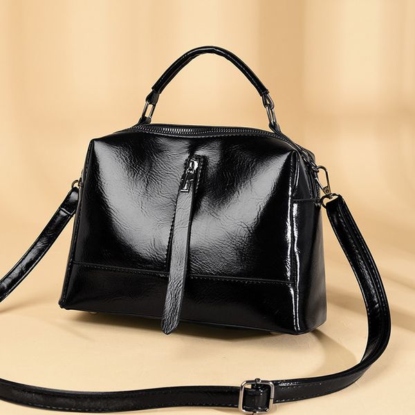 vintage women shoulder bags oil wax quality pu leather female handbag boston sac a main bag ladies travel messenger bag
vintage women shoulder bags oil wax quality pu leather female handbag boston sac a main bag ladies travel messenger bag
