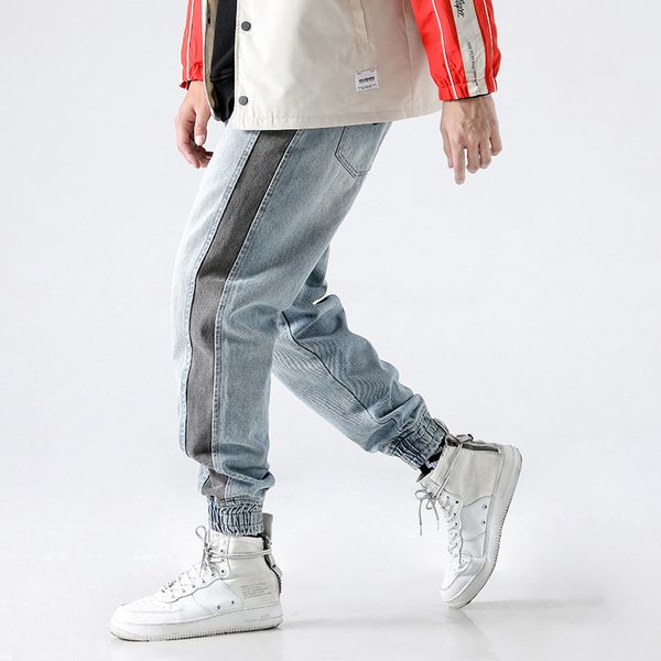 2018 high street fashion men jeans light blue white wash stripe spliced tapered pants punk style jogger pants hip hop jeans men
2018 high street fashion men jeans light blue white wash stripe spliced tapered pants punk style jogger pants hip hop jeans men