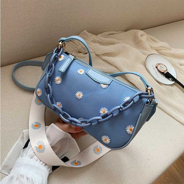 luxury desinger small crossbody bag for women wise strap ladies shoulder messenger bag 2020 female travel thick chain handbag
luxury desinger small crossbody bag for women wise strap ladies shoulder messenger bag 2020 female travel thick chain handbag