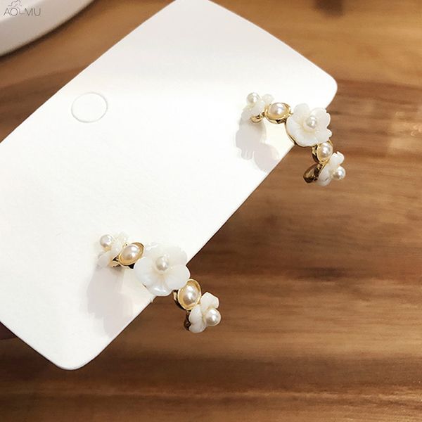 aomu 2020 boho white acrylic natural shell pearl flower geometric semicircle hoop earrings for women girl party wedding jewelry, Golden;silver
aomu 2020 boho white acrylic natural shell pearl flower geometric semicircle hoop earrings for women girl party wedding jewelry, Golden;silver