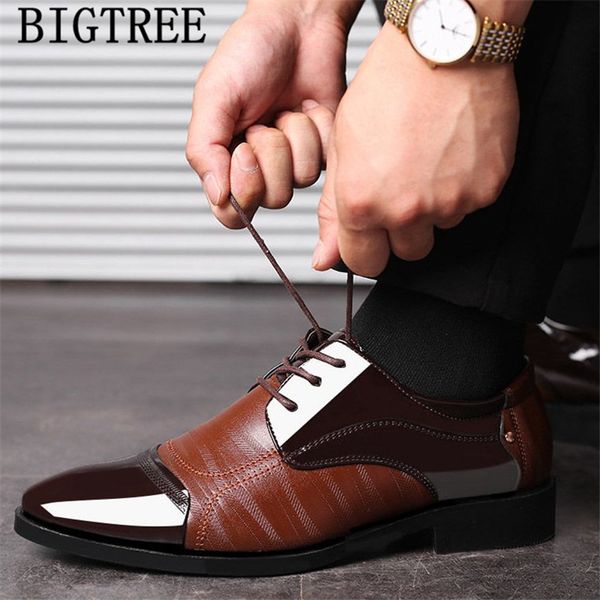 italian fashion formal shoes men wedding dress office suit men shoes leather oxford for chaussure homme sapato social, Black
italian fashion formal shoes men wedding dress office suit men shoes leather oxford for chaussure homme sapato social, Black