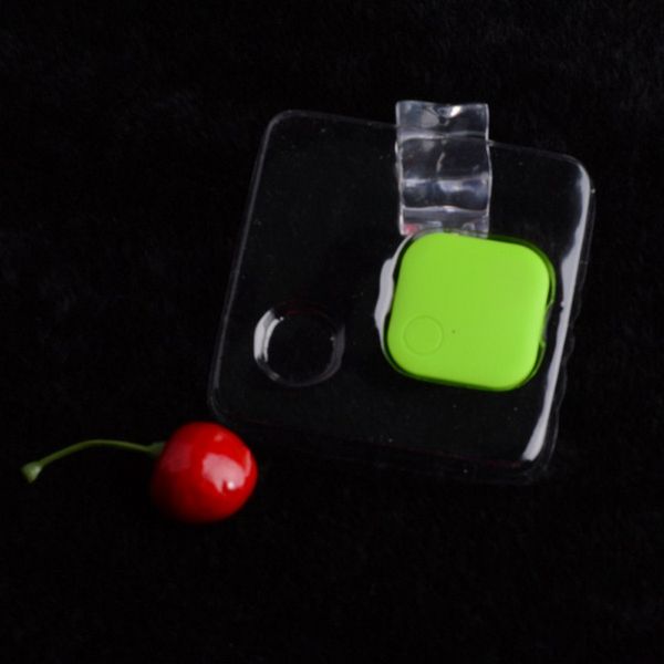 mini child car gps tracker bluetooth 4.0 pet bluetooth locator device tracker positioning about 75 feet working distance 
mini child car gps tracker bluetooth 4.0 pet bluetooth locator device tracker positioning about 75 feet working distance