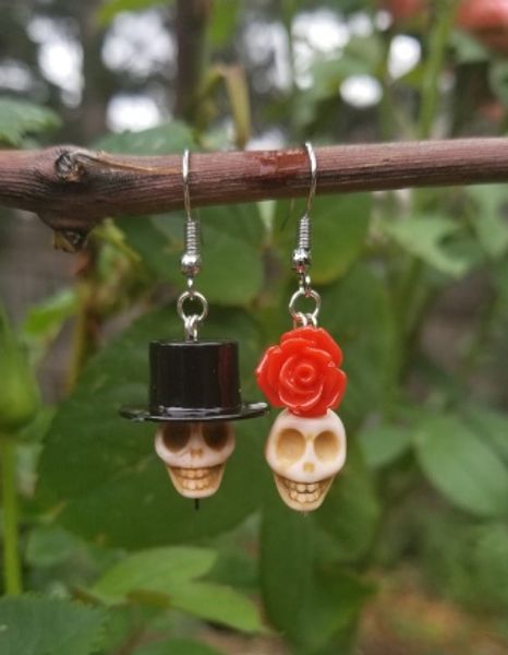 gothic skull with red rose dangle earrings,day of the dead earring,funny skull,halloween earring - goth earrings -gift for her, Silver
gothic skull with red rose dangle earrings,day of the dead earring,funny skull,halloween earring - goth earrings -gift for her, Silver