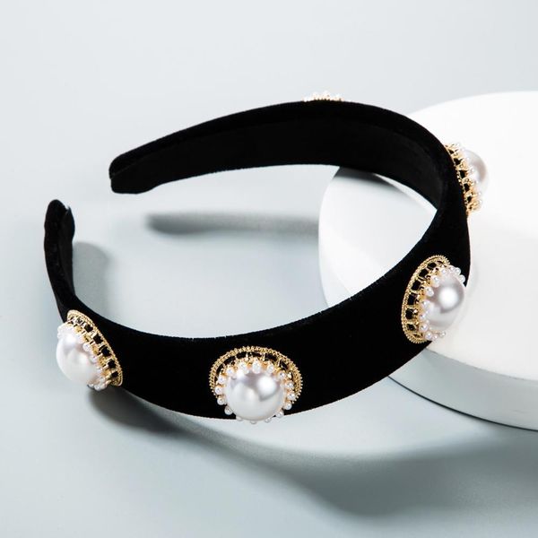 baroque luxury pearl flower women headband velvet solid bezel retro elegant hairband fashion europe hair band hair accessories, Silver
baroque luxury pearl flower women headband velvet solid bezel retro elegant hairband fashion europe hair band hair accessories, Silver