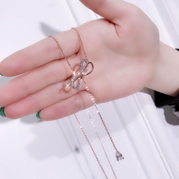 exquisite rhinestones bow necklace trendy clavicle chain wild pendant dangle crystal sweet girl women, Golden;silver
exquisite rhinestones bow necklace trendy clavicle chain wild pendant dangle crystal sweet girl women, Golden;silver