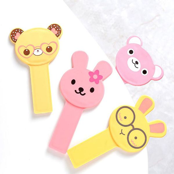 1pc large size cartoon cute rabbit bear shaped toilet cover lifting device portable lid handle toilet seat lifter bathroom tools
1pc large size cartoon cute rabbit bear shaped toilet cover lifting device portable lid handle toilet seat lifter bathroom tools