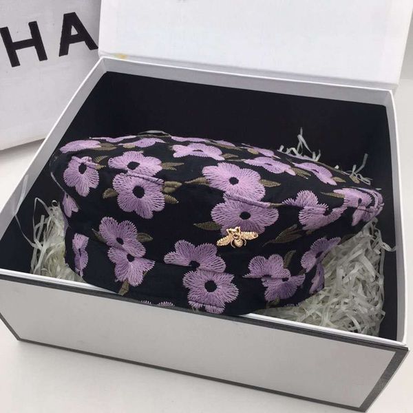 spring and summer new lace beret painter han edition retro fashion octagonal cap bee flowers children berets, Blue;gray
spring and summer new lace beret painter han edition retro fashion octagonal cap bee flowers children berets, Blue;gray