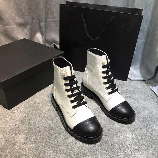 New fa hion calf kin boot ankle martin boot women de igner hoe lace up luxury black leather cowboy bootie ize 35 41
New fa hion calf kin boot ankle martin boot women de igner hoe lace up luxury black leather cowboy bootie ize 35 41