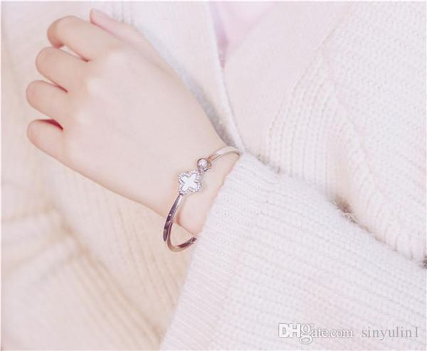luxury rose gold stainless steel bracelets bangles female heart forever love brand charm bracelet for women famous jewelry 2019 wholesal, Golden;silver
luxury rose gold stainless steel bracelets bangles female heart forever love brand charm bracelet for women famous jewelry 2019 wholesal, Golden;silver