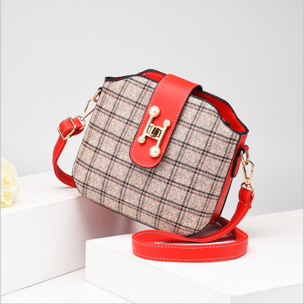 small han edition fashionable shoulder bag female 2020 new contracted joker worn a undertakes to shell package
small han edition fashionable shoulder bag female 2020 new contracted joker worn a undertakes to shell package