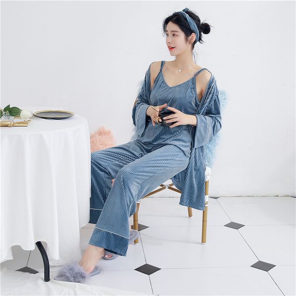 3 pieces pajamas sets pyjama nightwear gold velvet sleepwear for women nightsuit fashion home service robe nightwear, Black;red
3 pieces pajamas sets pyjama nightwear gold velvet sleepwear for women nightsuit fashion home service robe nightwear, Black;red
