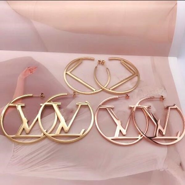 2020 new arrival hip hop style jewelry stainless steel 3 colors gold plated stud earrings for women gifts wholesale price, Golden;silver
2020 new arrival hip hop style jewelry stainless steel 3 colors gold plated stud earrings for women gifts wholesale price, Golden;silver