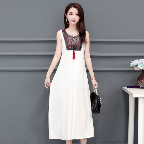 summer strap embroidered vest dress large size loose national women dress style bottoming sleeveless, Black;gray
summer strap embroidered vest dress large size loose national women dress style bottoming sleeveless, Black;gray