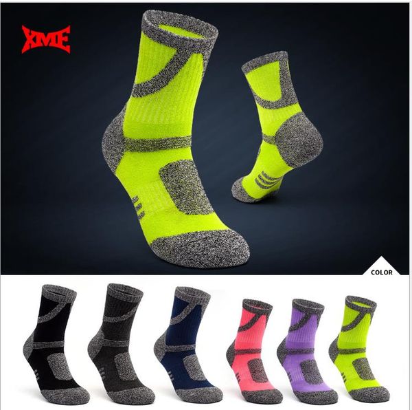 new outdoor socks sweat-absorbent warm thickening hiking socks men and women leisure walking breathable sports socks, Black
new outdoor socks sweat-absorbent warm thickening hiking socks men and women leisure walking breathable sports socks, Black