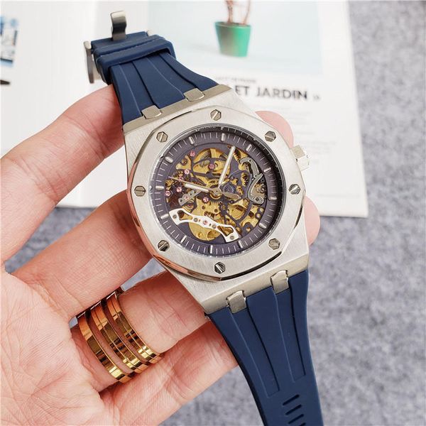 2020 wholesale open dial and back mens movement watch royal design automatic movement watches with rubber strap male sport clock, Slivery;brown
2020 wholesale open dial and back mens movement watch royal design automatic movement watches with rubber strap male sport clock, Slivery;brown
