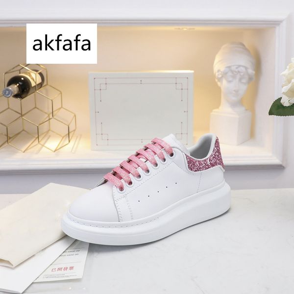 high-quality luxury designer party lover dress shoe men women balck white golden reflective stripe leather platform sneakers 20, Black
high-quality luxury designer party lover dress shoe men women balck white golden reflective stripe leather platform sneakers 20, Black