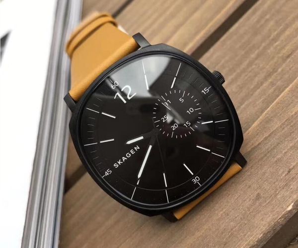 Sports Brand Quartz Mens Watches Top Brand Luxury Quartz-watch Clock Leather Strap Male Wristwatch Relogio Masculino 2019
Sports Brand Quartz Mens Watches Top Brand Luxury Quartz-watch Clock Leather Strap Male Wristwatch Relogio Masculino 2019