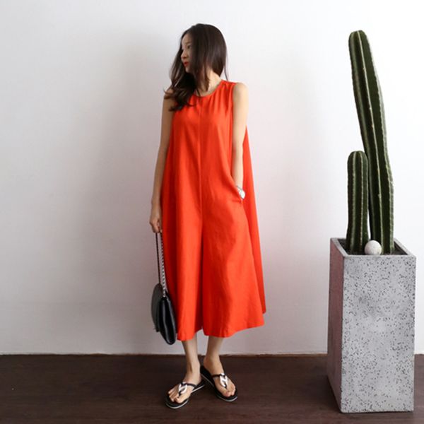 2020 summer new linen soild color loose sleevelesswide leg jumpsuits women casual o-neck calf-length pockets playsuits, Black;white
2020 summer new linen soild color loose sleevelesswide leg jumpsuits women casual o-neck calf-length pockets playsuits, Black;white