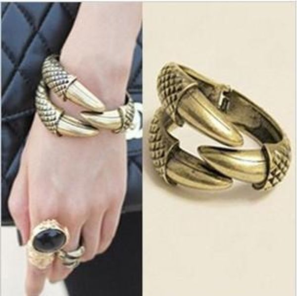 popular vintage claw cuff bangle bracelet for women eagle bird claw talon mini order is $10+gift, White
popular vintage claw cuff bangle bracelet for women eagle bird claw talon mini order is $10+gift, White