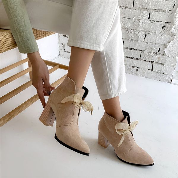 yqbtdl 2020 new fashion add fur boots pointed toe riband lace up women winter shoes black hoof high heels ankle boots footwear
yqbtdl 2020 new fashion add fur boots pointed toe riband lace up women winter shoes black hoof high heels ankle boots footwear