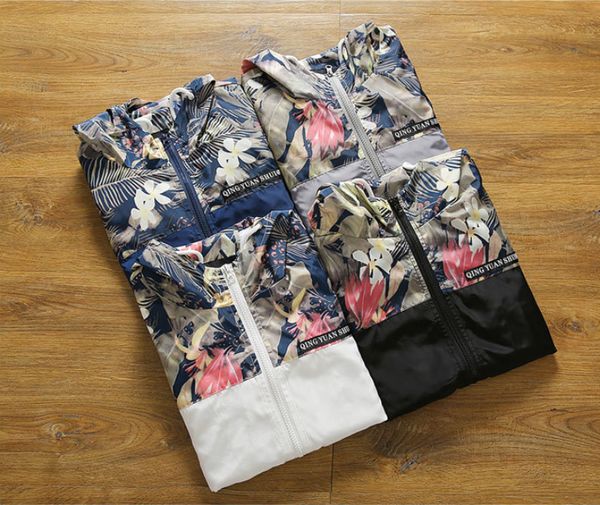 mens designer floral jacket print brand fashion windproof coat luxury striking distinct outswear sell new 6 colors 2020 winter, Black;brown
mens designer floral jacket print brand fashion windproof coat luxury striking distinct outswear sell new 6 colors 2020 winter, Black;brown