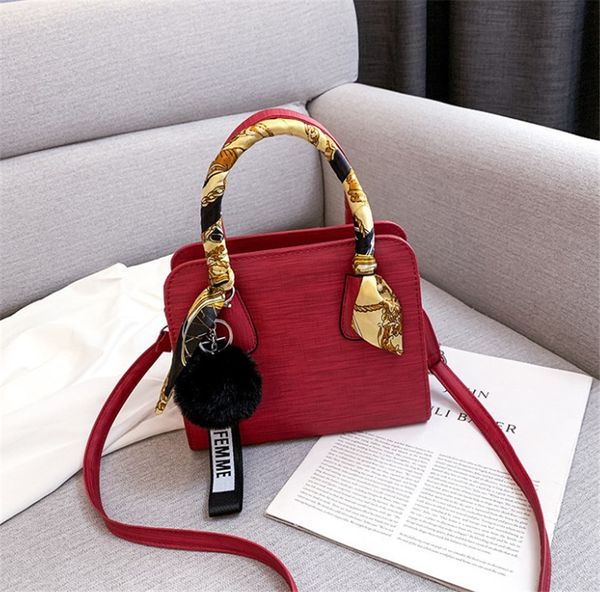 2020 cross body new fashion simple ladies hand bill lading shoulder bag ph-cfy20061025
2020 cross body new fashion simple ladies hand bill lading shoulder bag ph-cfy20061025