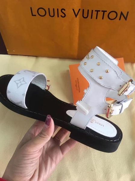 20ss t mens womens designerluxury sandals slide summer fashion shoes cowhide lining black white shoes slipper flip flop box 2021510q
20ss t mens womens designerluxury sandals slide summer fashion shoes cowhide lining black white shoes slipper flip flop box 2021510q
