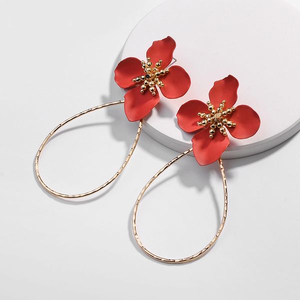 new 2019 american and european earrings drop drop copper ring spray paint flower eardrop, factory price, ing, Golden;silver
new 2019 american and european earrings drop drop copper ring spray paint flower eardrop, factory price, ing, Golden;silver