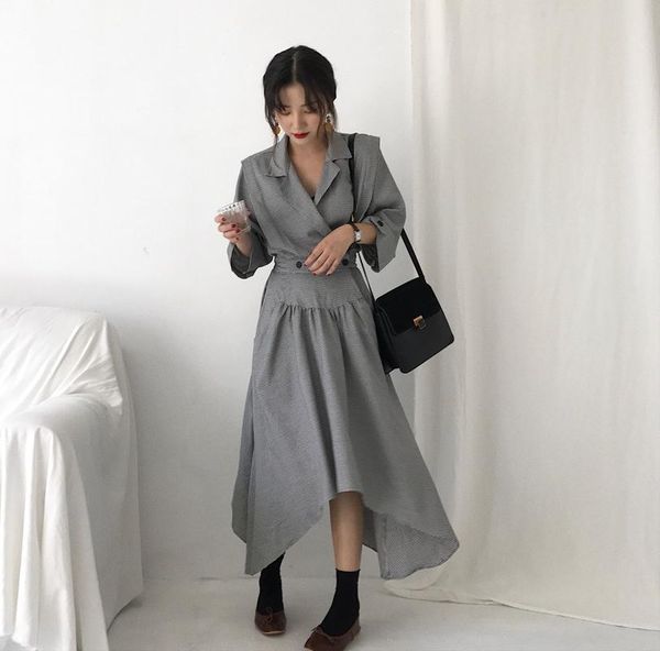 2020 spring and autumn new youth popular cin korean style suit collar solid color high waist tunic coat gray, Tan;black
2020 spring and autumn new youth popular cin korean style suit collar solid color high waist tunic coat gray, Tan;black