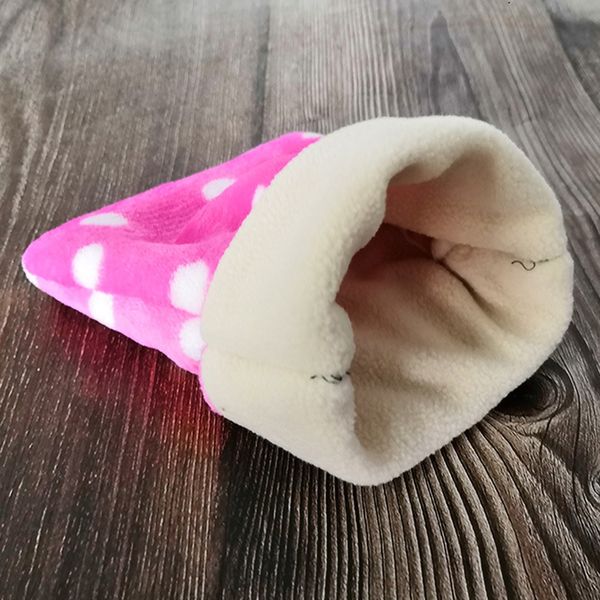 polka dot lovely plush sleeping bag mini pet bed nest for guinea pig hamster sleeping bag for hamster hedgehog parrot
polka dot lovely plush sleeping bag mini pet bed nest for guinea pig hamster sleeping bag for hamster hedgehog parrot