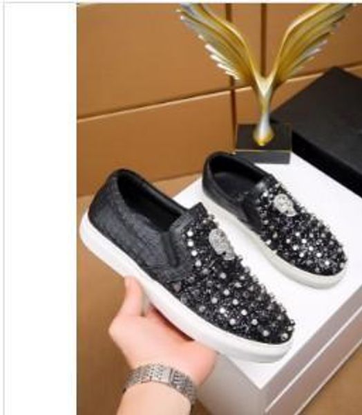 new designer name brand man casual shoes flat kanye west fashion wrinkled leather lace-up low cut trainers runaway arena shoes 010498, Black
new designer name brand man casual shoes flat kanye west fashion wrinkled leather lace-up low cut trainers runaway arena shoes 010498, Black