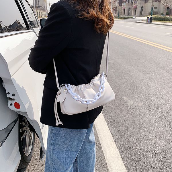 2020 new shoulder bag women's casual fashion korean version of the retro chain portable oblique
2020 new shoulder bag women's casual fashion korean version of the retro chain portable oblique