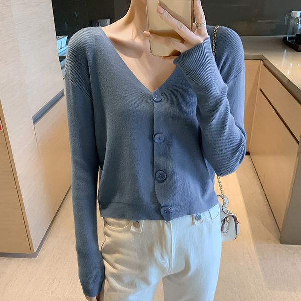 women's blouses & shirts chic solid color simple single-breasted v-neck knit cardigan women spring autumn top, White
women's blouses & shirts chic solid color simple single-breasted v-neck knit cardigan women spring autumn top, White