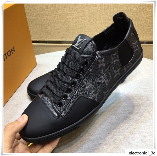 2019qwn spring and autumn men s casual sports shoes high-belt travel sneakers, with micro-standard, with the original box fast deliveryh
2019qwn spring and autumn men s casual sports shoes high-belt travel sneakers, with micro-standard, with the original box fast deliveryh