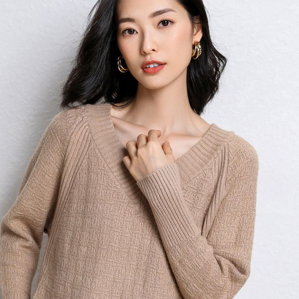 v-neck ladies knit sweater loose bottoming shirt autumn and winter new large size wild ladies sweater cashmere, White;black
v-neck ladies knit sweater loose bottoming shirt autumn and winter new large size wild ladies sweater cashmere, White;black