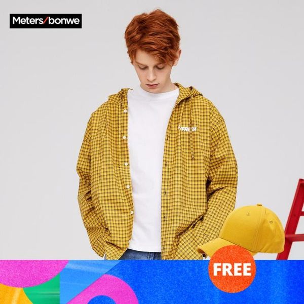 men's casual shirts metersbonwe 2021 spring men long sleeve shirt loose plaid student leisure handsome street with cap, White;black
men's casual shirts metersbonwe 2021 spring men long sleeve shirt loose plaid student leisure handsome street with cap, White;black