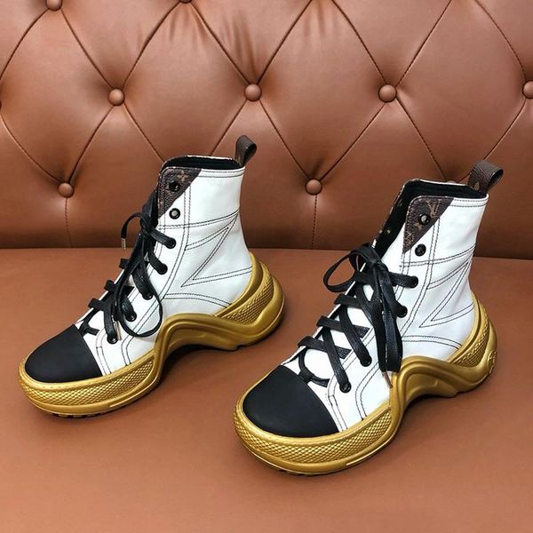 2019 новый черный и белый коровьей шелка подкладки цвет matching старый обувь casual спорт пояс женская европейский станция улица съемки
2019 новый черный и белый коровьей шелка подкладки цвет matching старый обувь casual спорт пояс женская европейский станция улица съемки