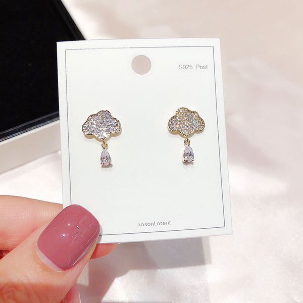 exquisite cz crystal cloud rain water drop earrings for women gold color cubic zircon earrings fashion jewelry, Silver
exquisite cz crystal cloud rain water drop earrings for women gold color cubic zircon earrings fashion jewelry, Silver