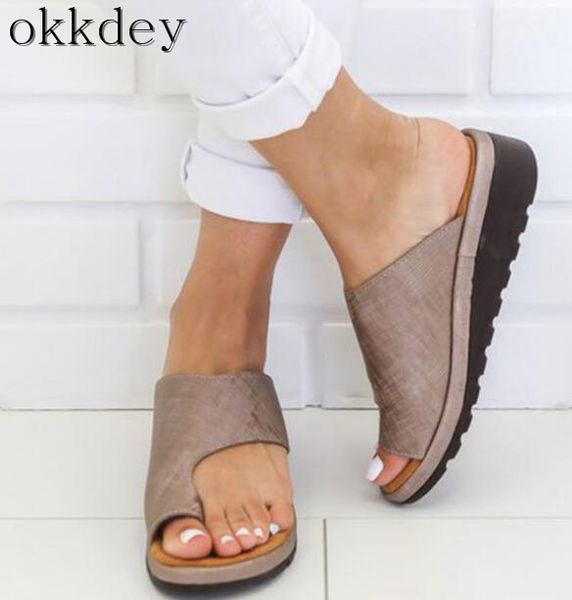 woman sandals 2019 new fashion sequins flat round head wedges with large size solid color toe female sandals a077, Black
woman sandals 2019 new fashion sequins flat round head wedges with large size solid color toe female sandals a077, Black