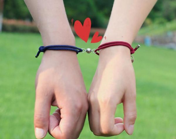 2pcs / set s925 silver magnetic clasp couple attraction hand rope men women creative jewelry gift egirl aesthetic accessorie, Golden;silver
2pcs / set s925 silver magnetic clasp couple attraction hand rope men women creative jewelry gift egirl aesthetic accessorie, Golden;silver
