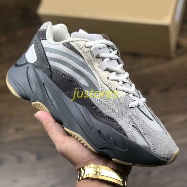 2019 new man designer shoe 700 v2 tephra raffles 3m reflective trainer sneakers kanye west shoe woman casual shoes, Black
2019 new man designer shoe 700 v2 tephra raffles 3m reflective trainer sneakers kanye west shoe woman casual shoes, Black
