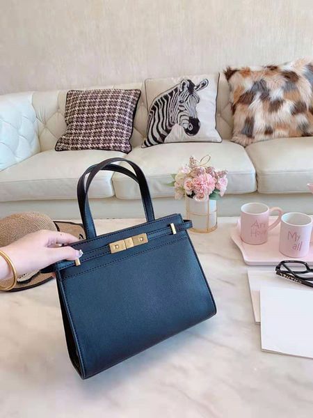fashion one shoulder aslant with single shoulder bag designer luxury handbags purses genuine leather handbag women bags
fashion one shoulder aslant with single shoulder bag designer luxury handbags purses genuine leather handbag women bags